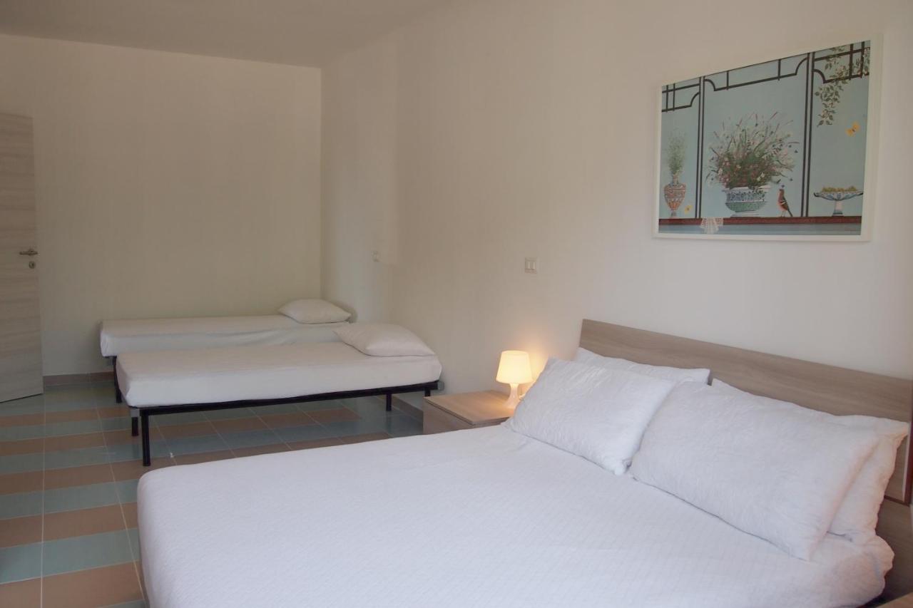 Le Rose Beach & Suites Appartamenti Fronte Mare A Villarosa Martinsicuro Εξωτερικό φωτογραφία