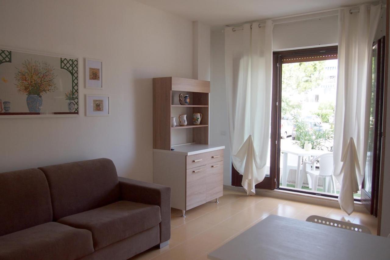 Le Rose Beach & Suites Appartamenti Fronte Mare A Villarosa Martinsicuro Εξωτερικό φωτογραφία