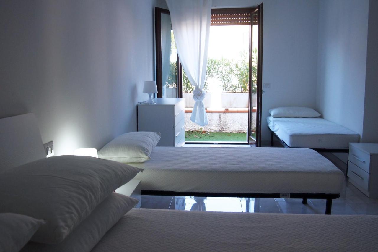 Le Rose Beach & Suites Appartamenti Fronte Mare A Villarosa Martinsicuro Εξωτερικό φωτογραφία