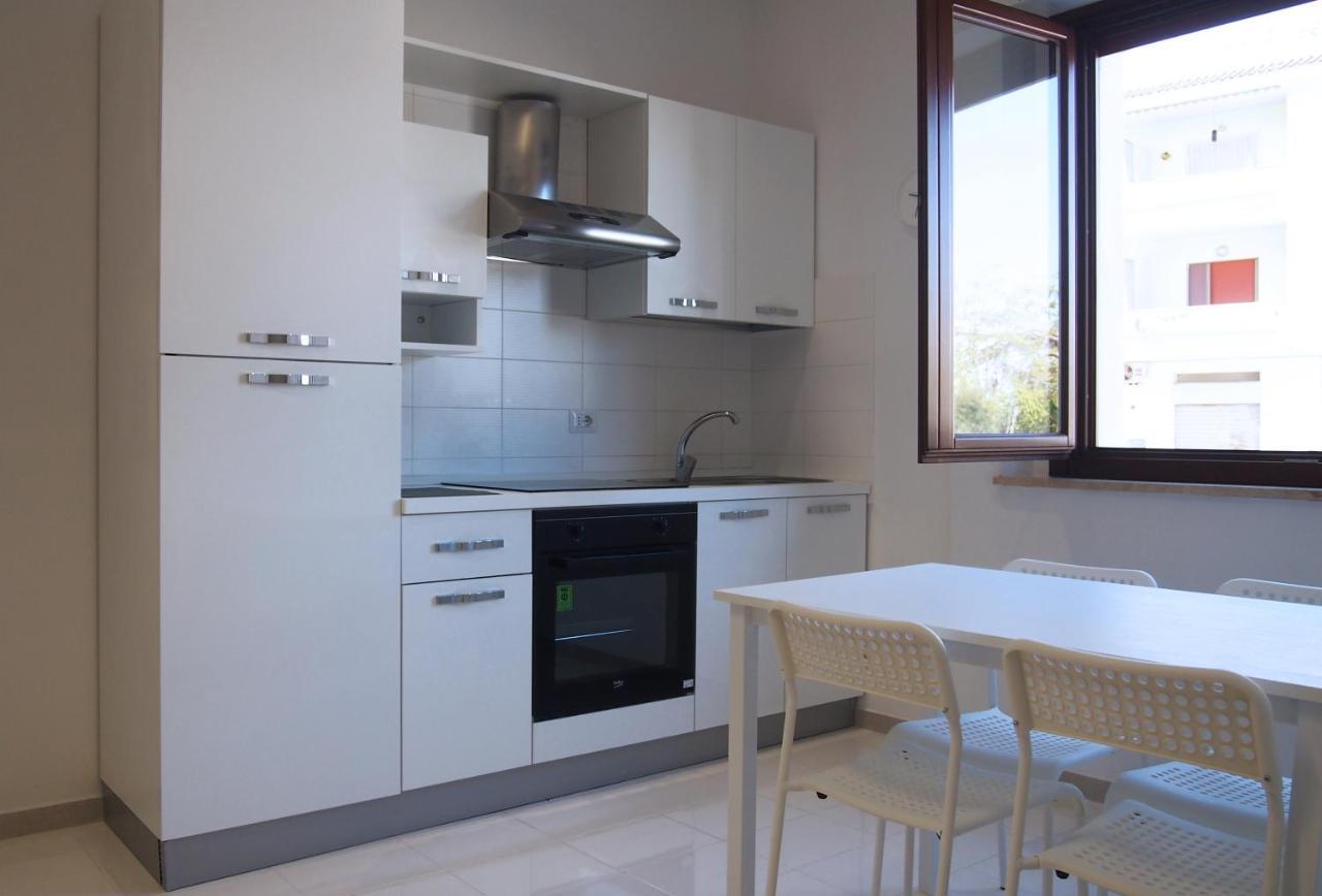 Le Rose Beach & Suites Appartamenti Fronte Mare A Villarosa Martinsicuro Εξωτερικό φωτογραφία