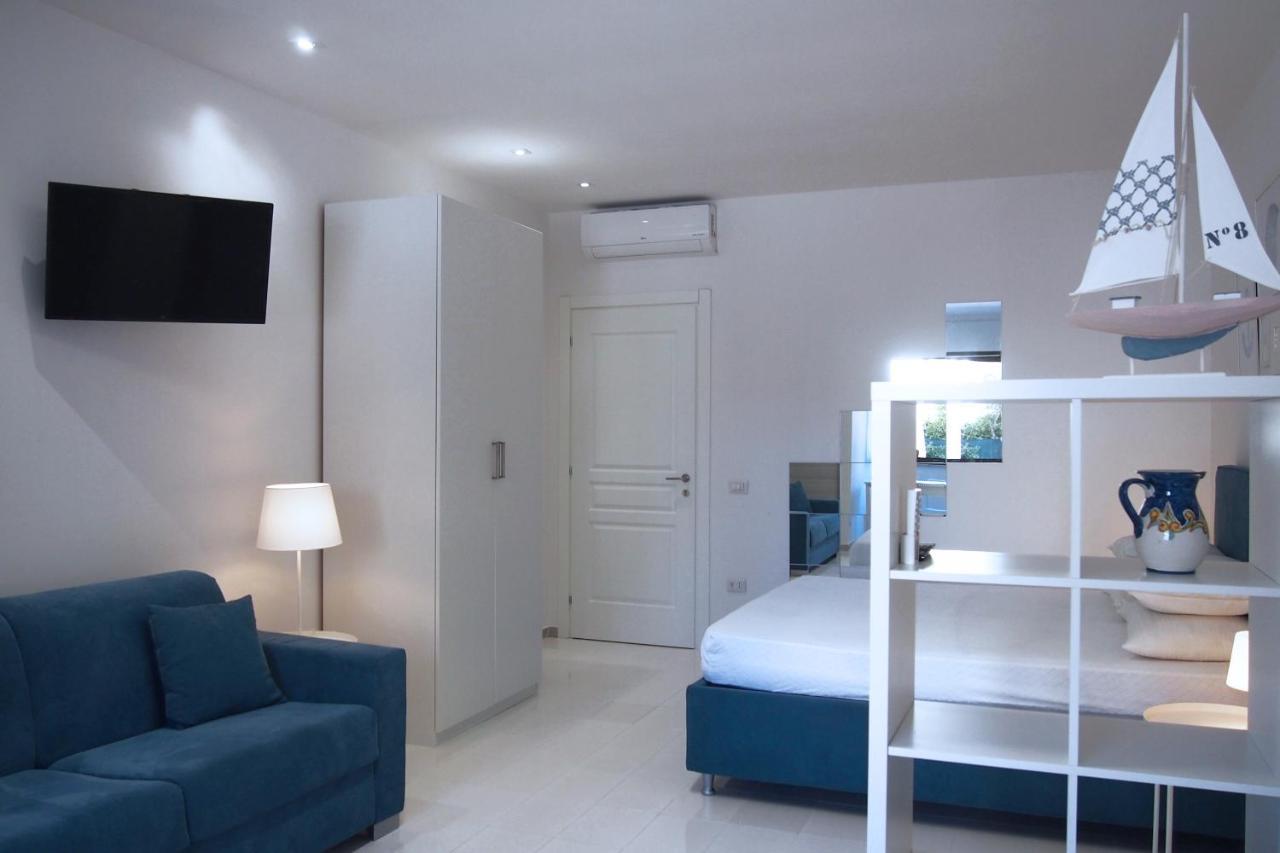 Le Rose Beach & Suites Appartamenti Fronte Mare A Villarosa Martinsicuro Εξωτερικό φωτογραφία